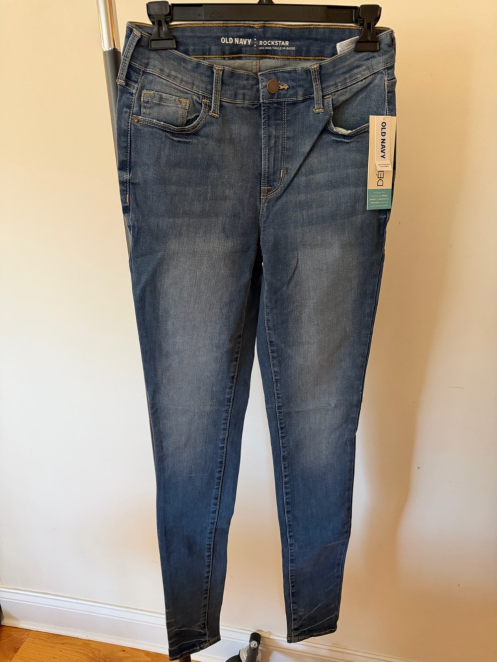 Old Navy Women's Rockstar Skinny Jeans - Medium Blue Wash